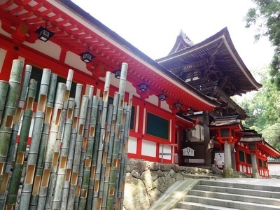 石上神宮の御祭神は神武天皇を救い、大蛇を退治した神の剣＠奈良県天理